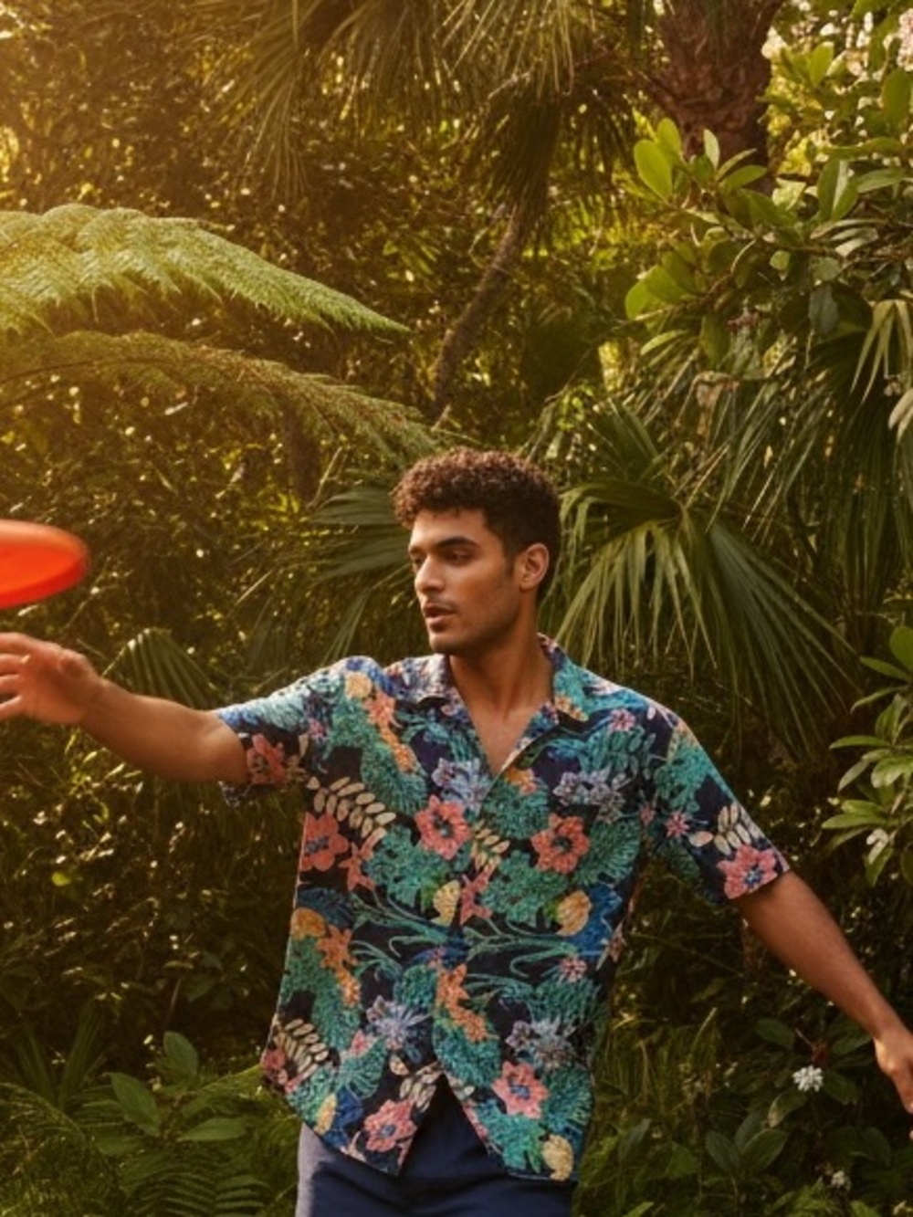 Men’s Original Pull & Bear "Paradise League" Collection Resort Shirt- Size M